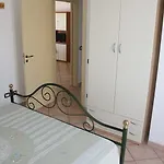 Apartment Trilocale 100 Mt Mare Con Terrazza Abitabile