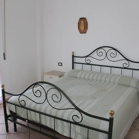 Trilocale 100 Mt Mare Con Terrazza Abitabile